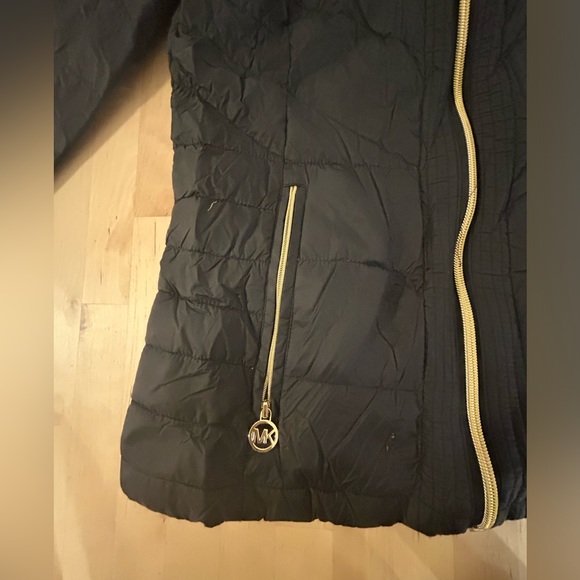 Michael Kors packable down full jack with zip hood, Size: XS, Color: Black - Picture 5 of 6